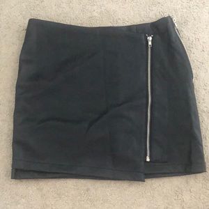 Lulus Medium Leather Skirt